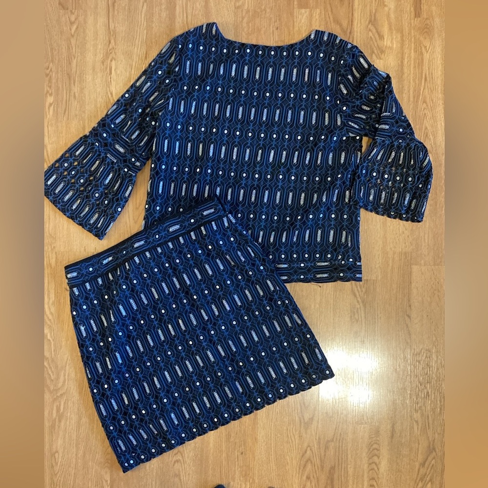 Loft skirt (size 4,6)